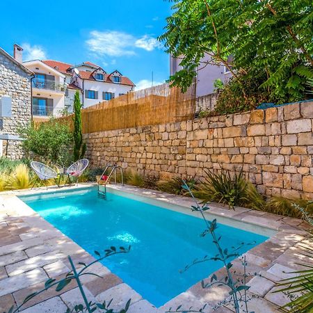 Stunning Home In Split With Outdoor Swimming Pool Екстериор снимка