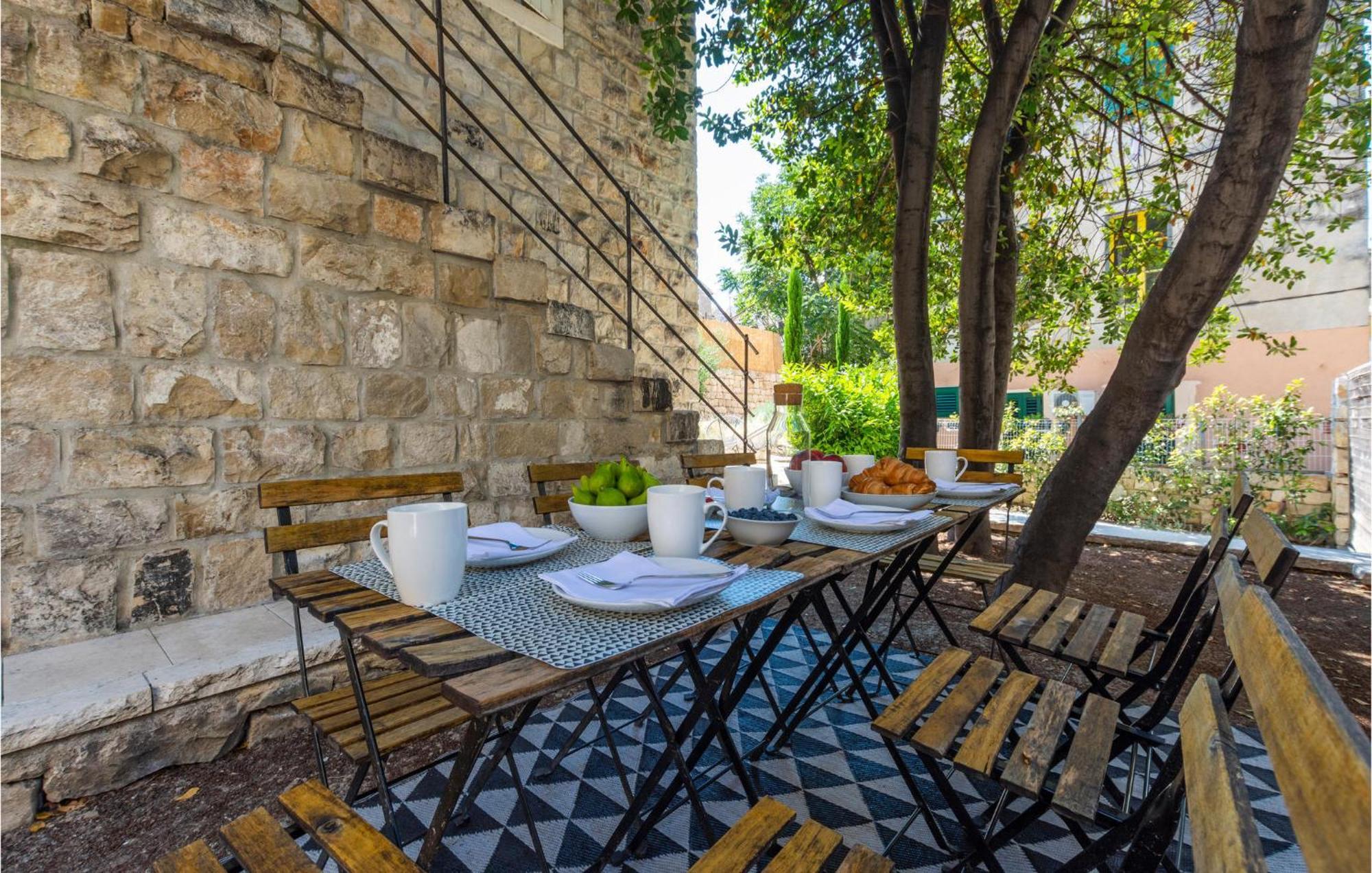 Stunning Home In Split With Outdoor Swimming Pool Екстериор снимка